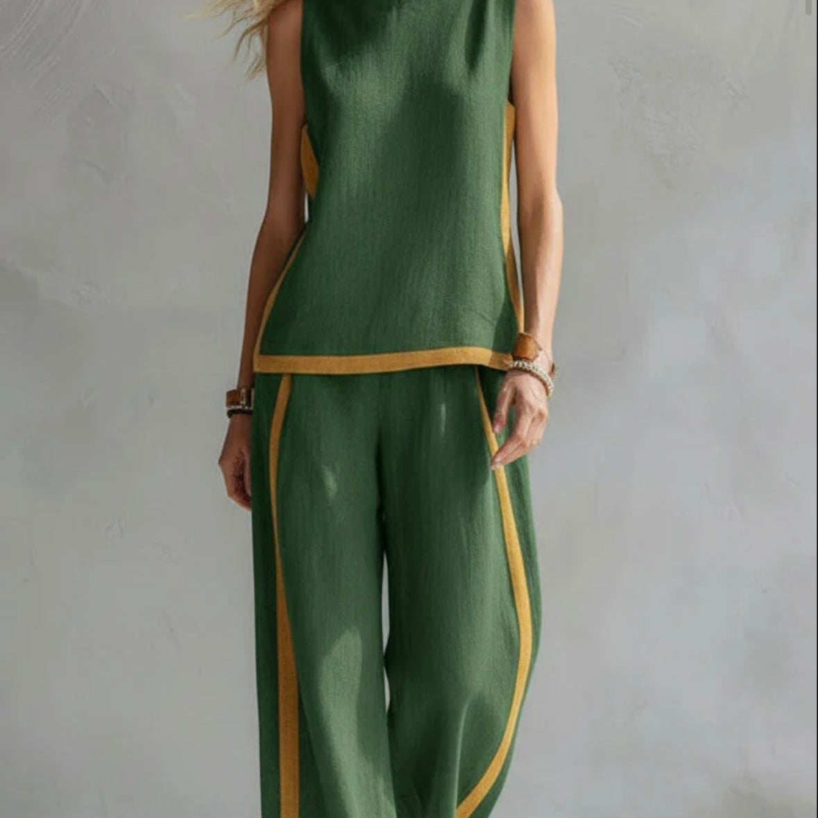 Leila | Elegant Set with a Modern Edge - two piece