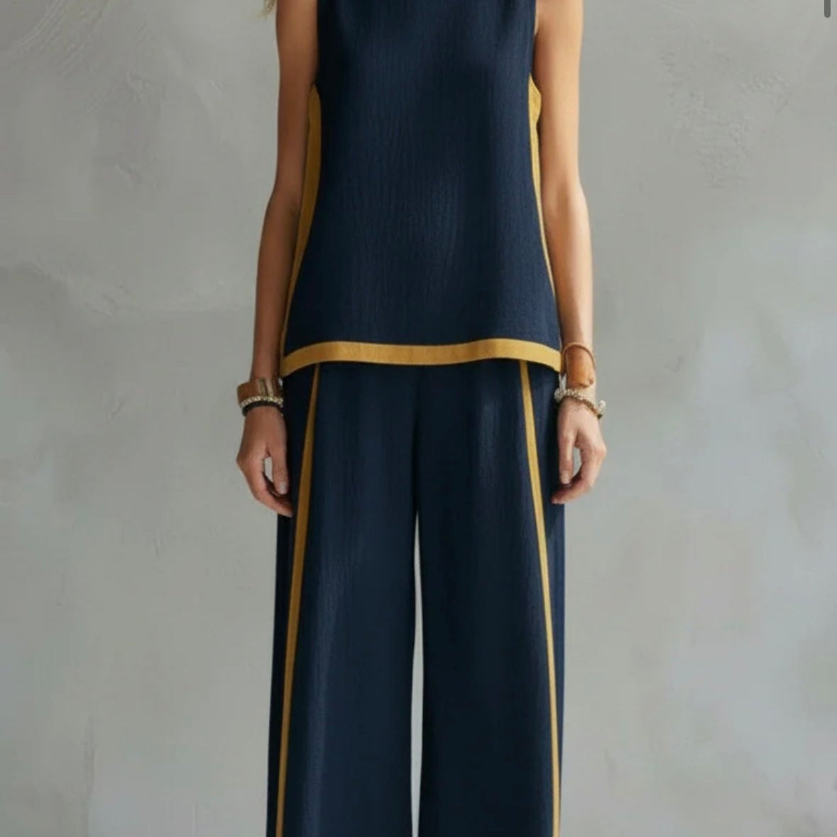 Leila | Elegant Set with a Modern Edge - two piece