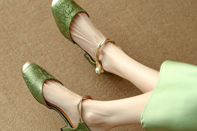 Elvin Pumps