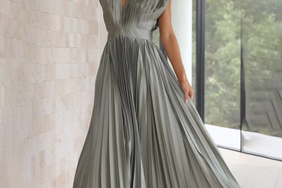 Marni™ | Timeless Pleated Midi Dress