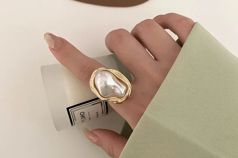 Modern Gold Rings with diffrent Designs