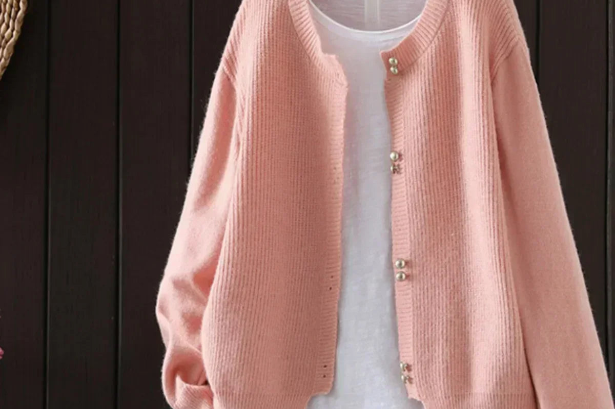 ELARA | PEARL-BUTTON CARDIGAN