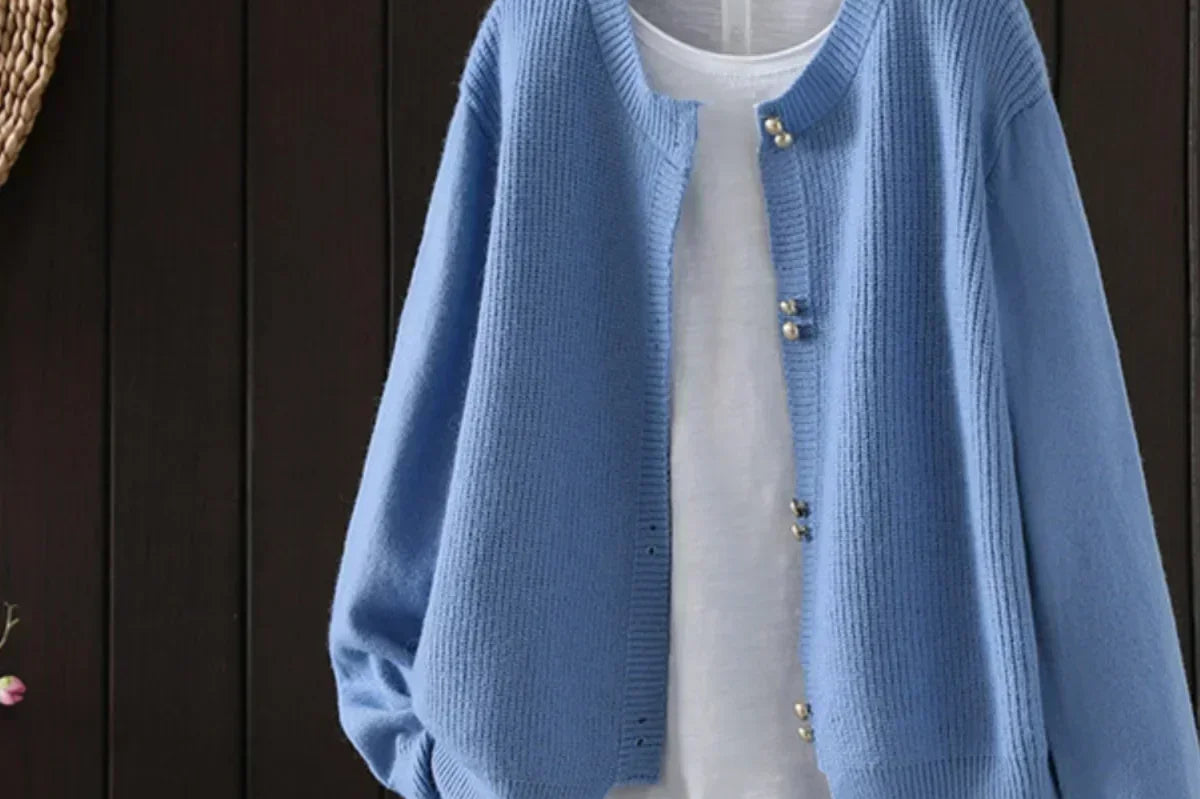 ELARA | PEARL-BUTTON CARDIGAN