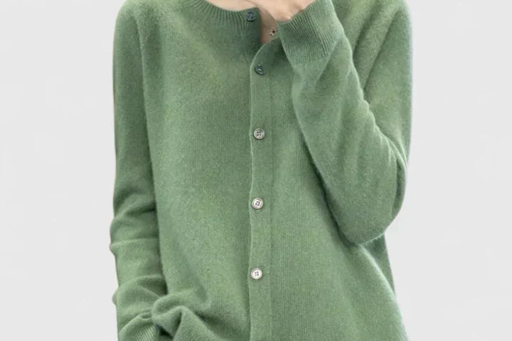 Lyxandria | Comfortable Cardigan