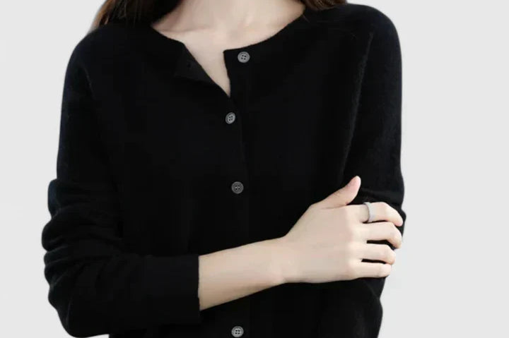 Lyxandria | Comfortable Cardigan