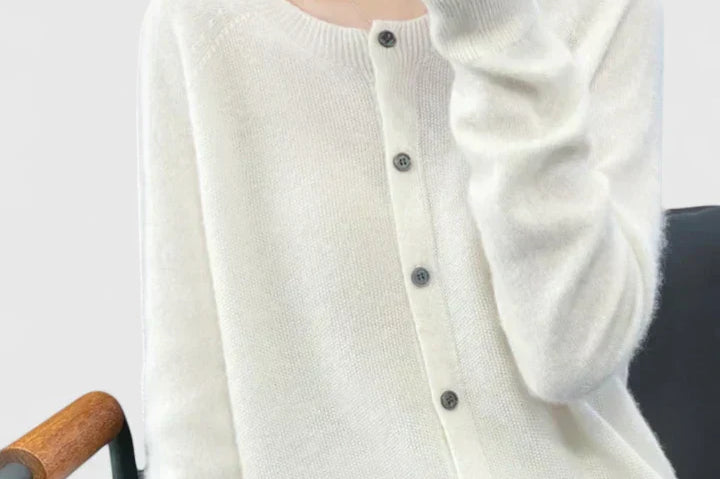 Lyxandria | Comfortable Cardigan