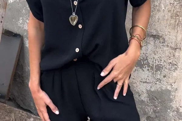 Melda - Breezy Buttoned Set