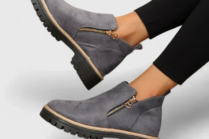 Thalyanna | Orthopedic Boots