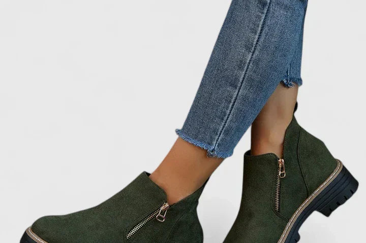 Thalyanna | Orthopedic Boots
