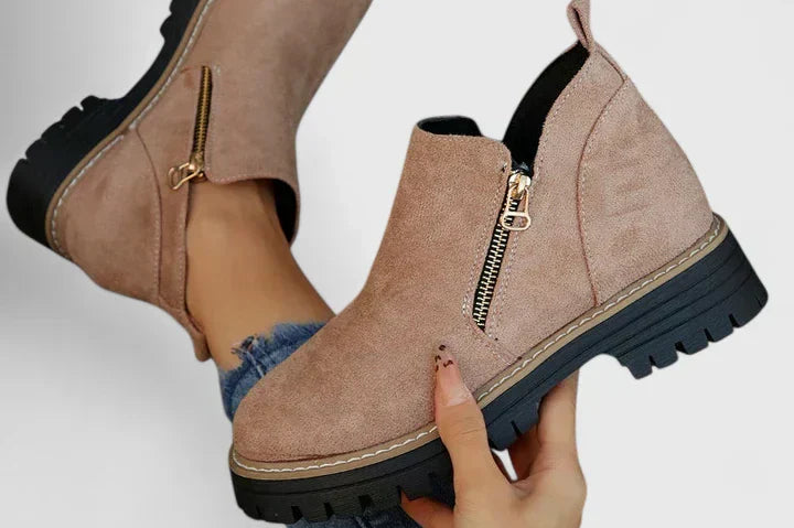 Thalyanna | Orthopedic Boots