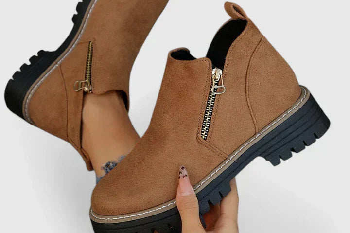 Thalyanna | Orthopedic Boots